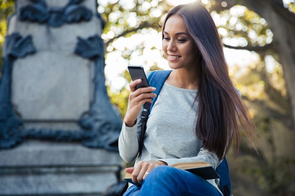 14 voorbeelden van hoe je een meisje dat je nauwelijks kent berichten op Facebook