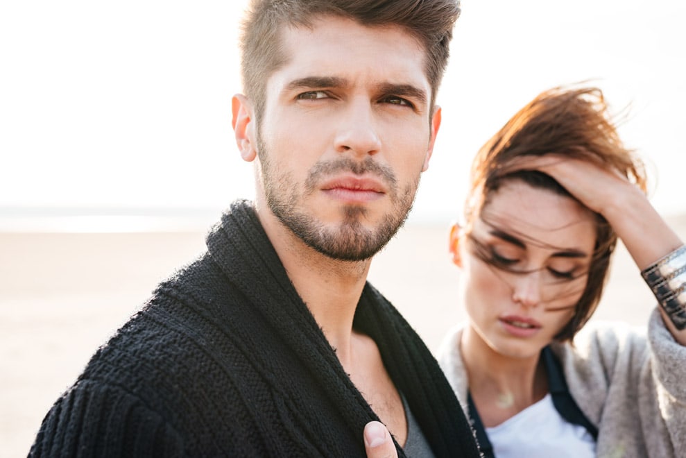 13 Big Red Flags When Dating a Divorced Man or Woman